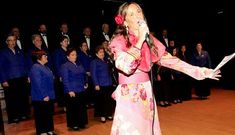 Silvia Losada presentou o acto, no que actuou, entre outras, a coral de Cesullas.