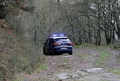 La Policía Nacional siguió buscando por la noche. En la imagen, en el entorno del Rato.
