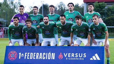 El �ltimo once inicial del Racing en su visita al Arenas Club de Getxo. 