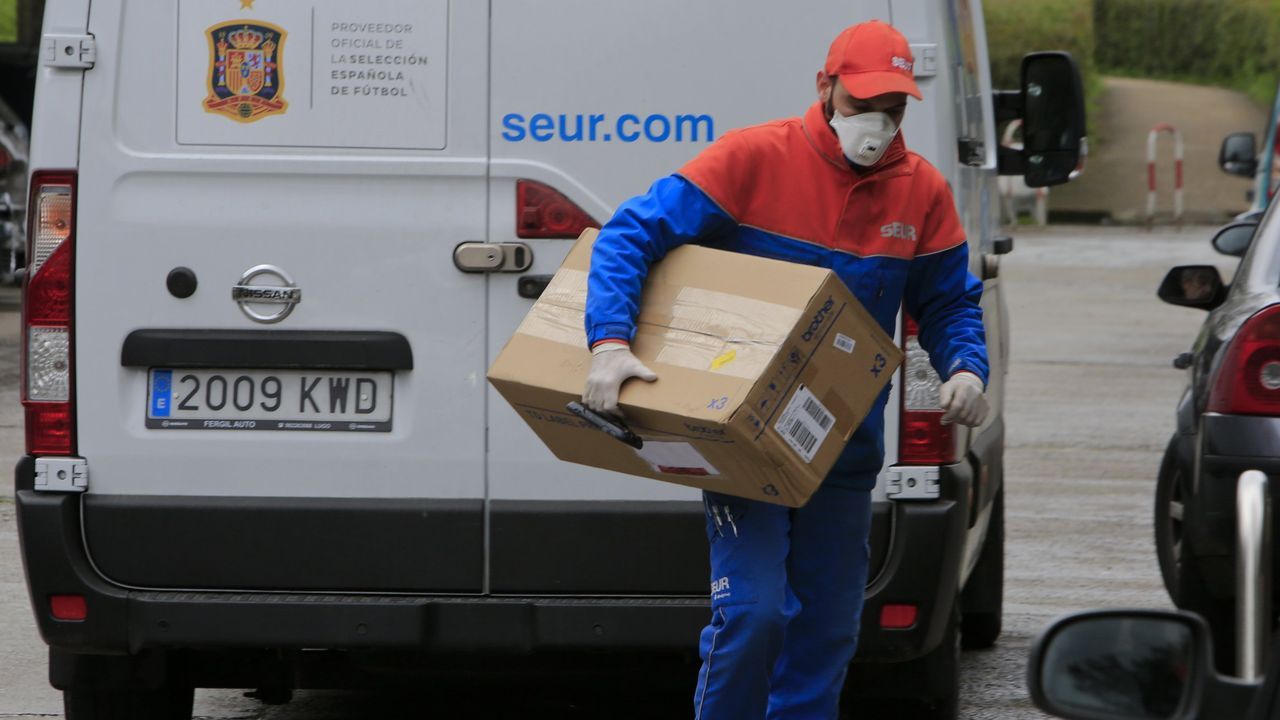 Un joven de 18 años sin carné de conducir roba una furgoneta de reparto ...