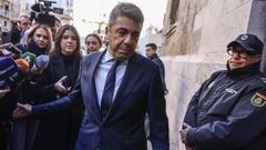 El presidente valenciano, Carlos Mazn, a su entrada al Palau el 26 de noviembre.