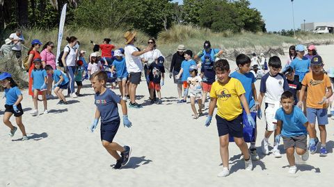 Voz natura, Actividade Voz Natura con CEIP Santa Irene + CEIP Campanario. Limpeza  Playa de Suigrexa (Porto do Son)