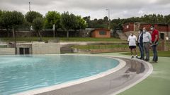 El gobierno municipal supervis� los preparativos en las piscinas de Oira