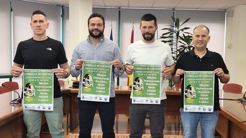 Representantes de la organizaci�n, en la presentaci�n del torneo