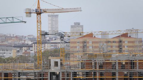Viviendas en construcci�n en el barrio de Xux�n (A Coru�a).