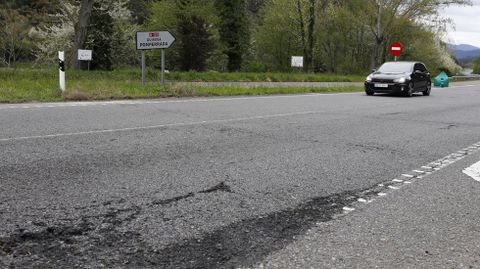 La N-120 es la carretera que une Ourense con Ponferrada, pero está en muy mal estado en algunos puntos.