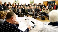 Gobierno y opositores citaron al p�blico, que llen� el sal�n, como determinante en las decisiones. 
