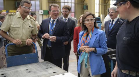 Robles, en la f�brica de Armas de Trubia
