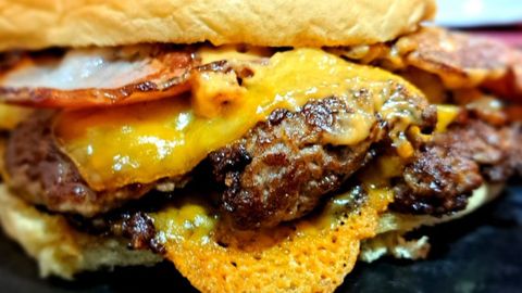 El Pozo de g�elita apuesta por una cl�sica smashburguer donde la gran protagonista es la carne de vacuno madurada