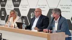 El presidente Pablo Prieto, en el centro, durante la asamblea de la Federaci�n Gallega