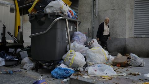 La basura continúa por las calles de A Coruña