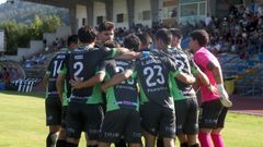 Partido de Tercera Federaci�n entre el Boiro y el Atl�tico Coru�a Monta�eros.Un secreto del Boiro es que los jugadores son una pi�a