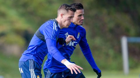 Rodrigo Tarn y Luismi Snchez, durante un entrenamiento en El Requexn