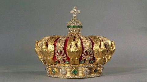 Corona de la emperatriz Eugenia de Montijo, la esposa española del emperador Napoleón III (1852-1870)