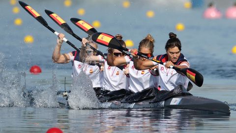 Sara Ouzande, Estefania Fernandez, Carolina Garcia Otero y Teresa Portela se clasifican para la final en Pars