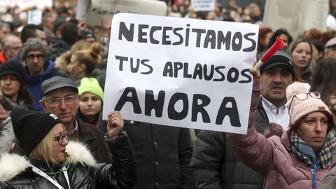 La plataforma de trabajadores del SESPA convoc este domingo una manifestacin en defensa de la sanidad pblica en la Estacin del Norte-Plaza del Carbayn, en Oviedo