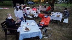 San Xo�n en Coir�s, guardando la distancia de seguridad