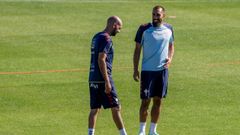 El entrenador del Celta, Claudio Gir�ldez, con el atacante Borja Iglesias.