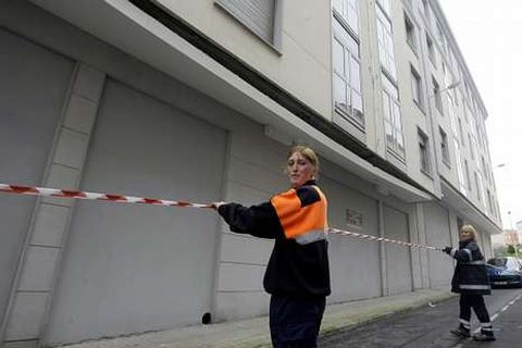 La base del saliente se hab�a separado varios cent�metros.