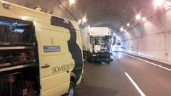 Accidente en la A-8 en Valds