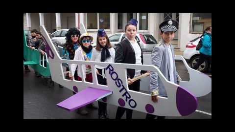 Desfile del CEIP Mar de F�ra (Fisterra)