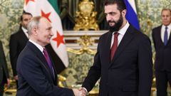 Vladimir Putin y Ahmed al Sharaa, en su encuentro en el Kremlin.