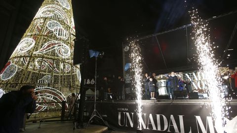 La ciudad arrancó los festejos el viernes con el encendido de luces