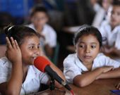 La oeneg� Agareso ha trabajado con los ni�os de El Salvador. 