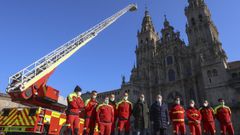 Santiago present� el nuevo cami�n con autoescalera capaz de trabajar a 32 metros de altura