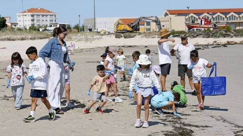 Voz natura, Actividade Voz Natura con CEIP Santa Irene + CEIP Campanario. Limpeza  Playa de Suigrexa (Porto do Son)