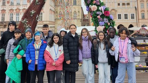 La delegaci�n boirense, durante la visita que realiz� a Praga