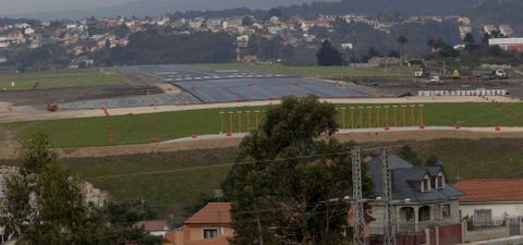 Las obras del aeropuerto de Alvedro estar�n concluidas el 30 de abril, pero la inauguraci�n est� prevista para mediados de marzo. 