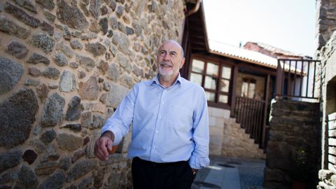 Paco Garc�a, exalcalde de Allariz.