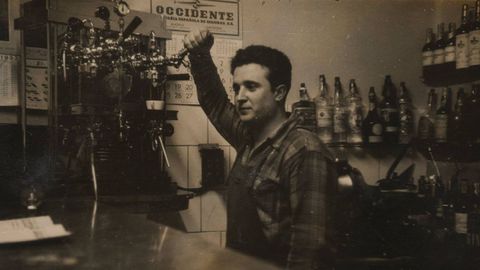 En la imagen, Gabriel Toyos, segunda generaci�n de la familia de El Asturiano