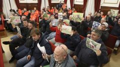 Afectados por los ataques del lobo y los bomberos fueron los colectivos m�s numerosos en el pleno de este jueves.