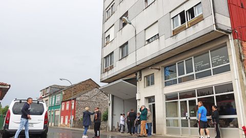 La fachada el edificio en la R�a Fernando Arias en R�bade.