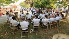 Concierto de la Banda O Landro en los jardines Noriega Varela de Viveiro