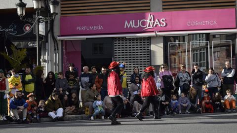 Desfile de entroido de Barbad�s por las calles de A Valenz�