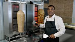Mitu, en el nuevo kabab que ha abierto en Ribadavia