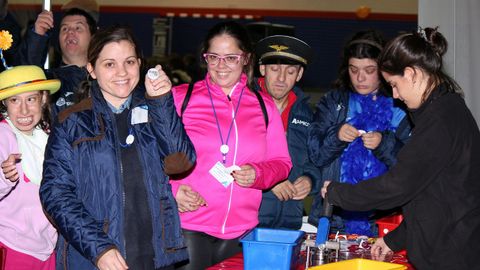 fiesta de la asociacion Amicos con motivo del da internacional de las personas con diversidad funcional