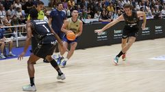 El Obradoiro, en el partido ante el Valencia.