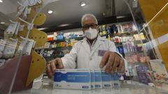 Test de ant�genos en la farmacia de Celeiro, Viveiro