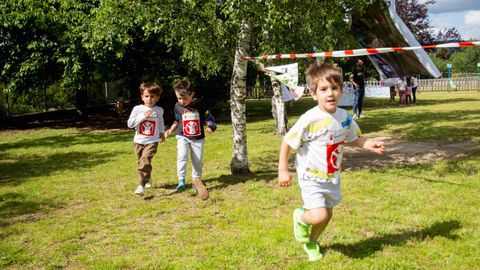 Viernes solidario en el CEIP Marc�n, en Pontevedra