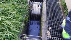 El aceite se detect en el canal de acceso a la estacin de tratamiento de aguas residuales