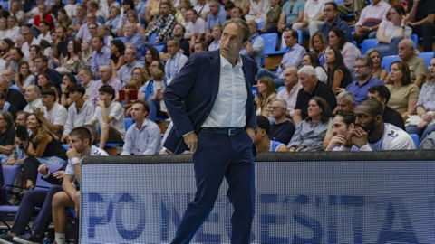 Luis Casimiro durante un partido en el Pazo de esta temporada