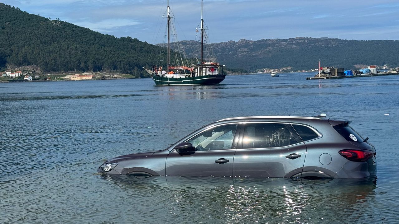 Galicia alerta del «grave risco» de estacionar coches en las rampas de los puertos