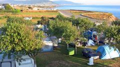 El c�mping, en foto de archivo, est� situado junto al paseo mar�timo que bordea buena parte del municipio
