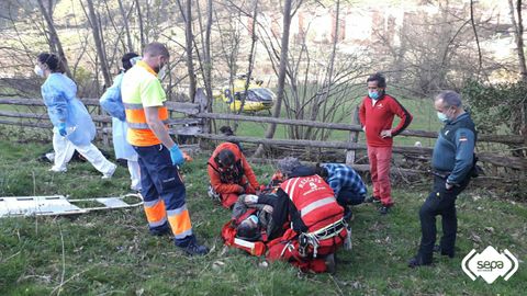 Parapentista herido en Aller