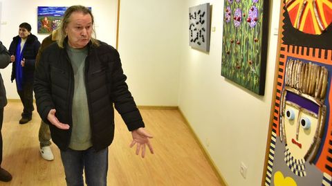 Exposici�n de Xulio Fontes a principios de a�o