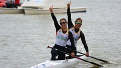 Ant�a J�come y Mar�a Corbera, celebrando sus �xitos en la Copa del Mundo en Szeged